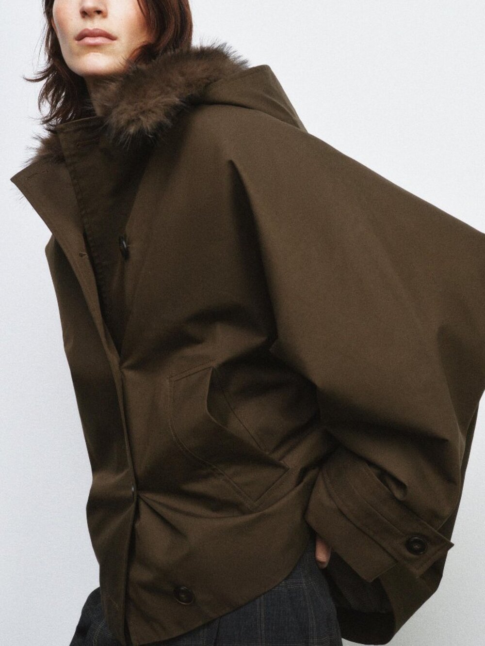 ZARA - ZW COLLECTION - SHORT TRENCH COAT WITH FAUX FUR COLLAR - NWT